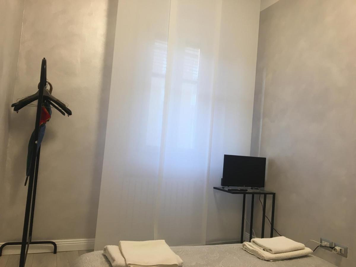 Studio Monte Ceneri Apartment Milan Exterior photo